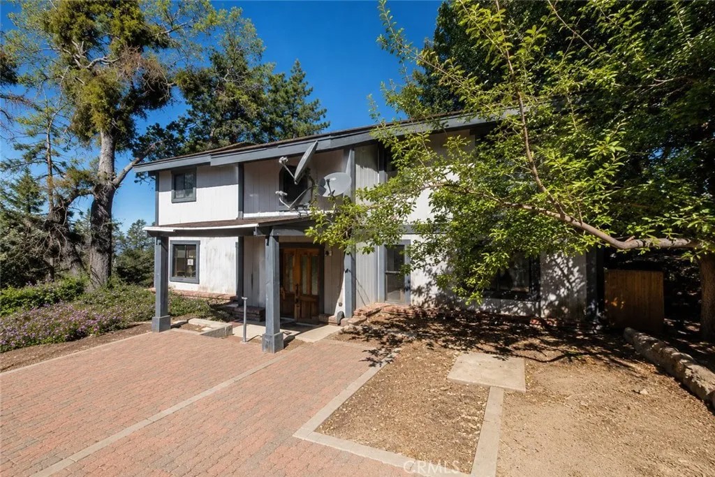 6364 Spruce
