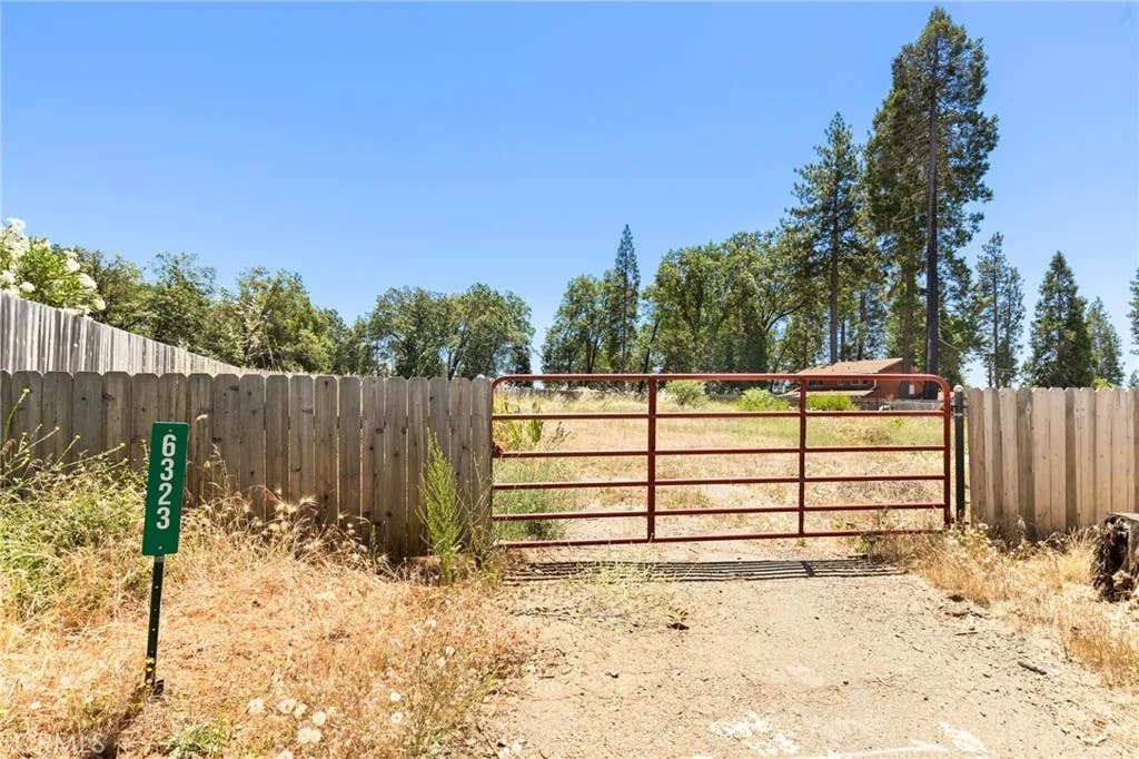 Photo of 6323 Delta CT, Magalia, CA 95954 (MLS # SN26135062)