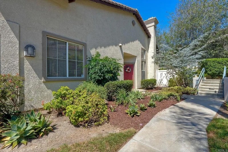 1616 Warbler Court