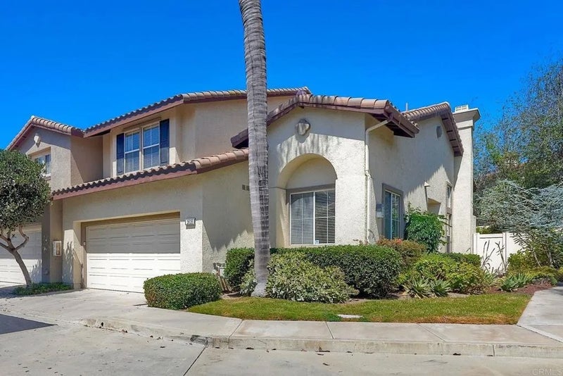 1616 Warbler Court