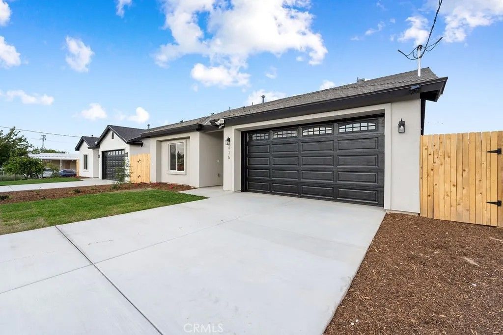Photo of 436 Madera Street, Maricopa, CA 93252 (MLS # SC26095493)