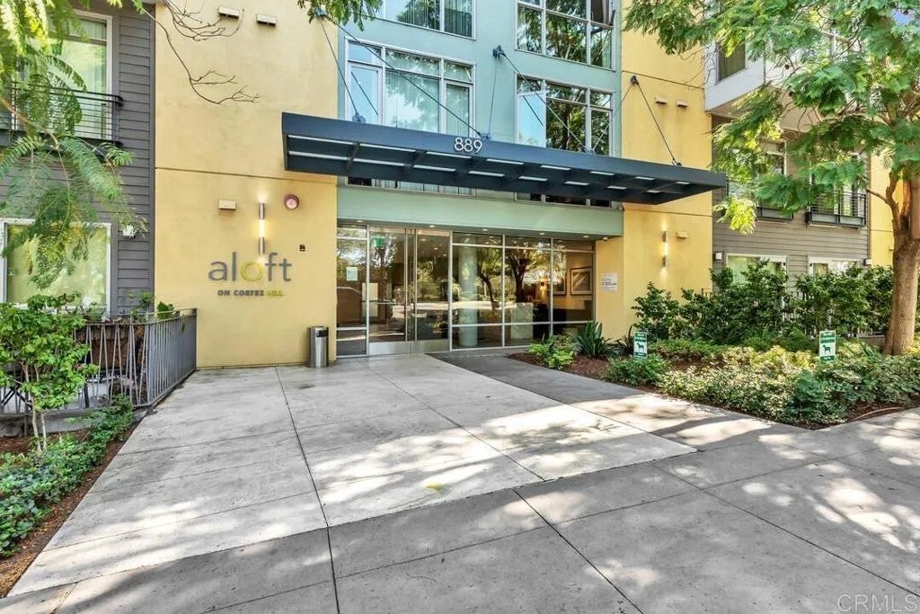 889 Date Street 144