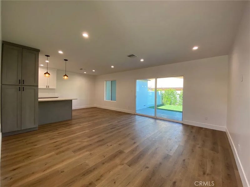 8045 Darby