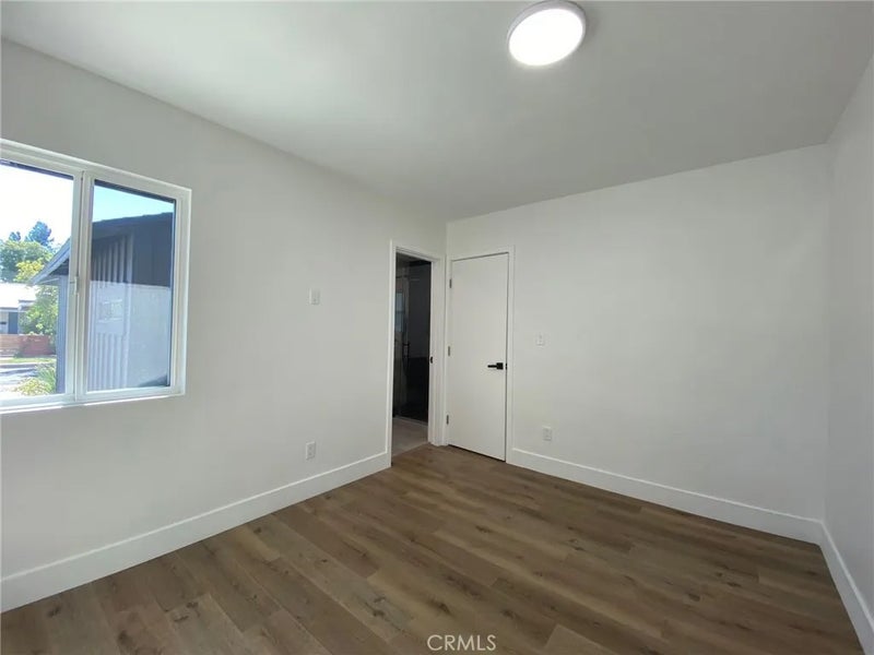 8045 Darby