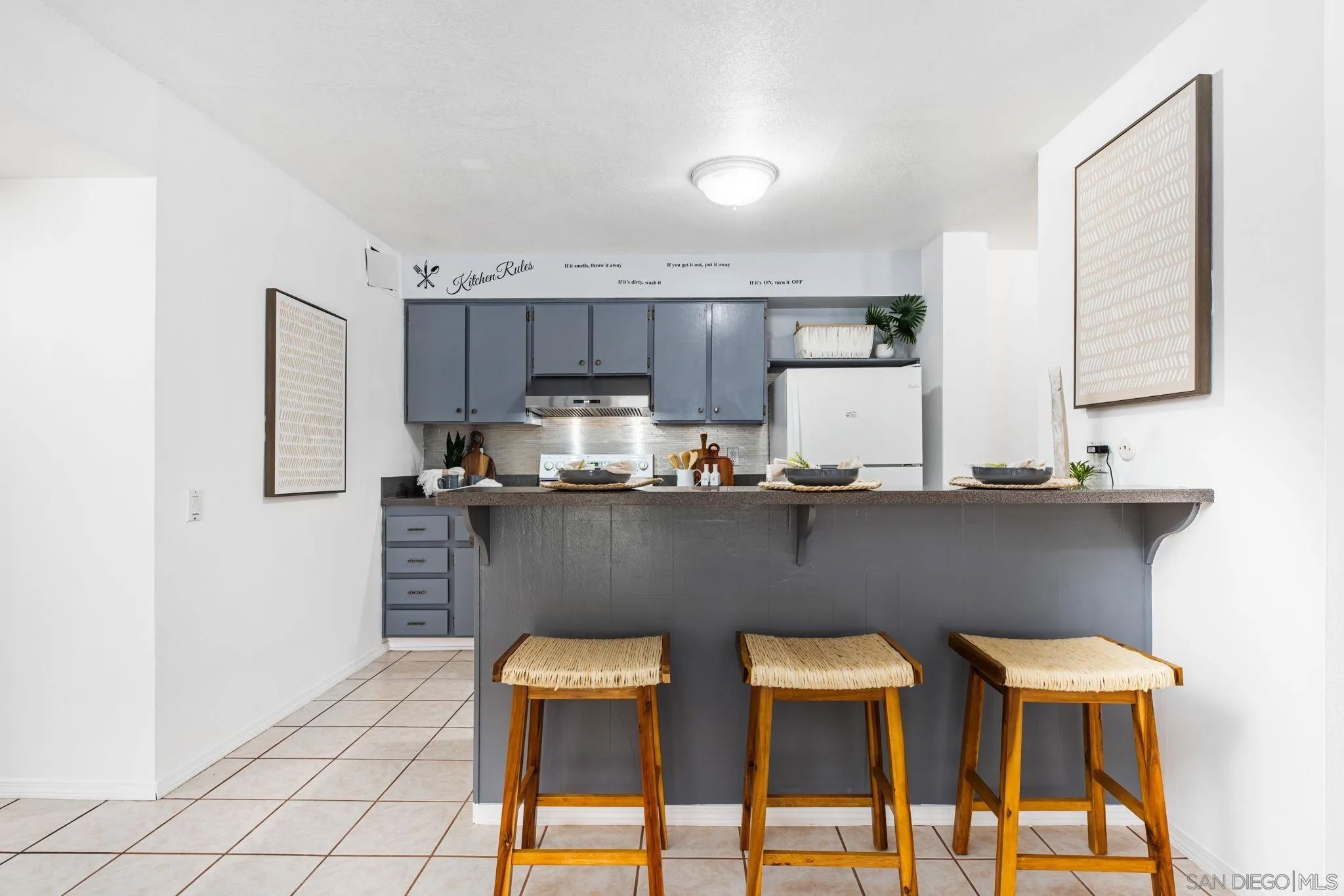 4012 Valeta St 285