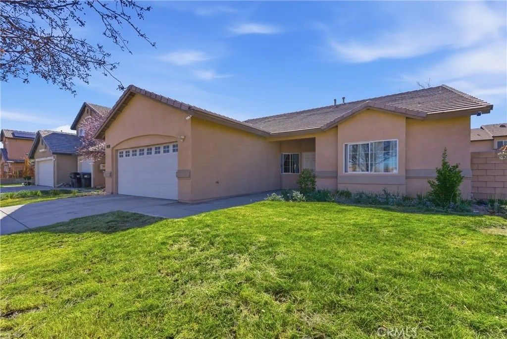 Photo of 2036 E Jenner St, Lancaster, CA 93535 (MLS # PW26052200)