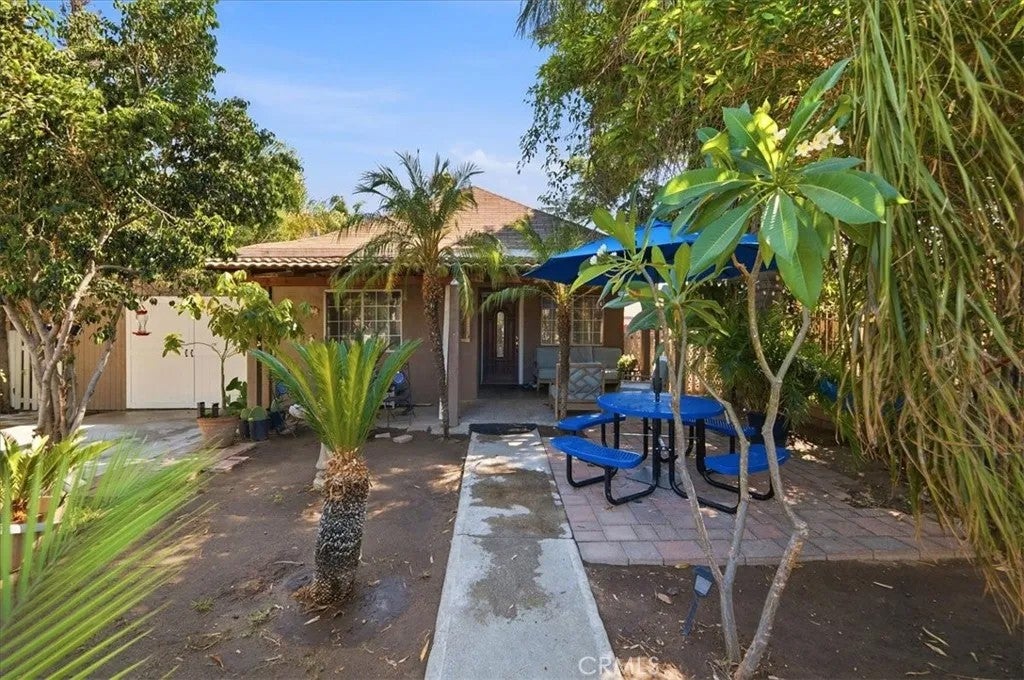 Photo of 448 W F Street, Colton, CA 92324 (MLS # IG26188168)