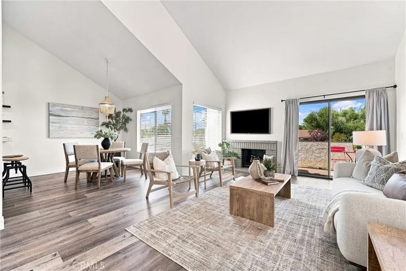 4707 E Via La Paloma 6
