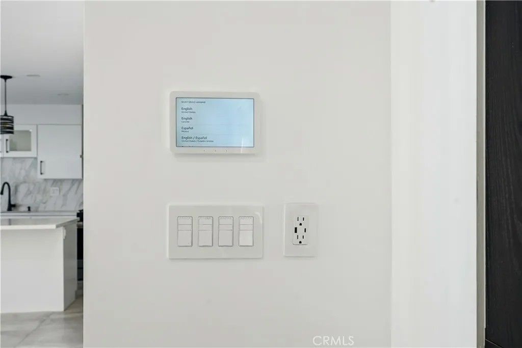 Photo of 22255 Wyandotte, Canoga Park, CA 91303 (MLS # SR25273980)