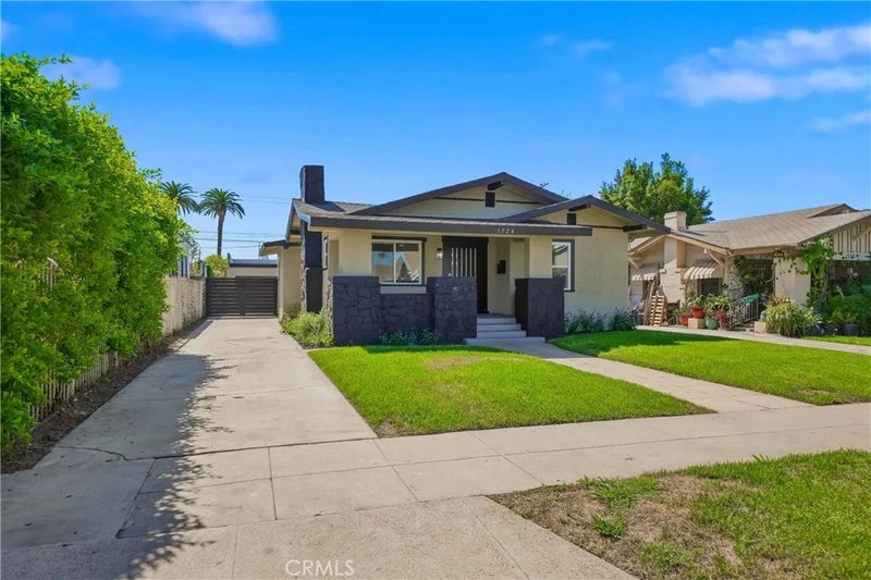 1724 W 43rd Street