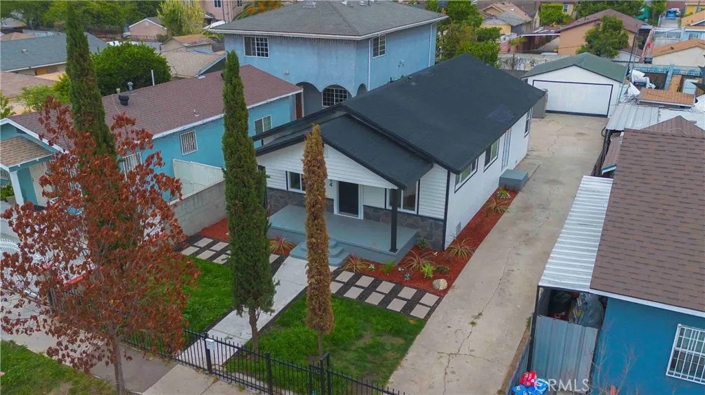 324 E 84th Street