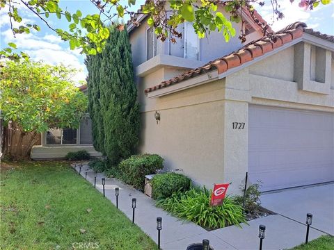 Photo of 1727 Avenida Vista Labera, Oceanside, CA 92056 (MLS # ND26085762)