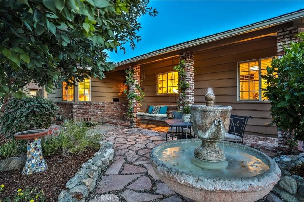 Photo of 1192 Briarcroft Road, Claremont, CA 91711 (MLS # CV26083393)