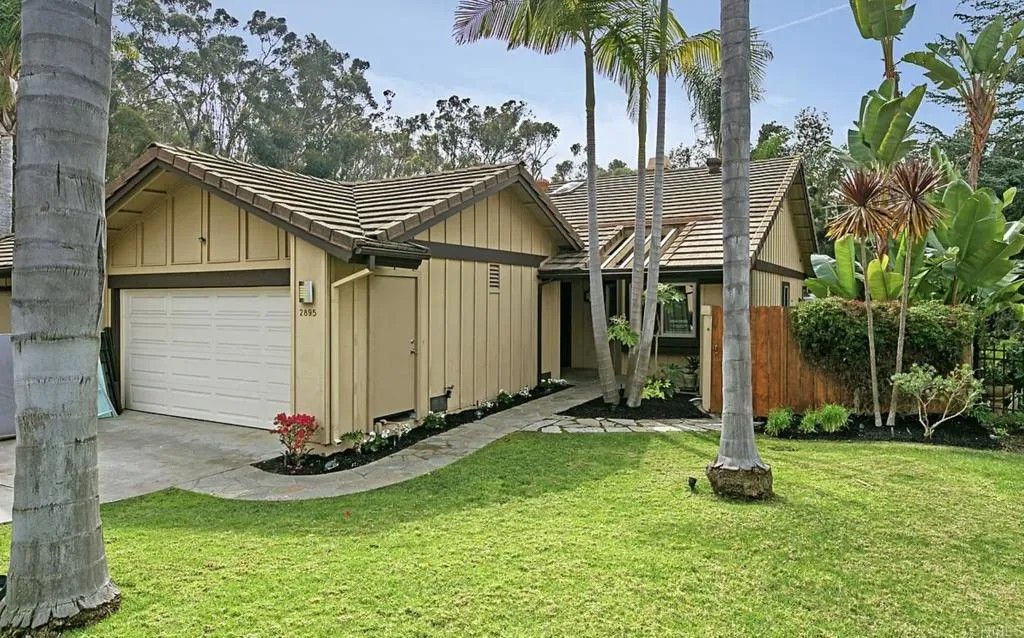 Photo of 2895 Brentwood Court, Carlsbad, CA 92008 (MLS # NDP2602988)