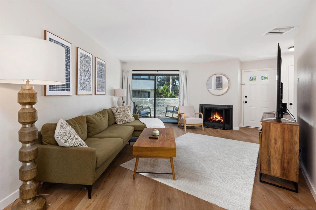 Photo of 2274 Caminito Pescado #37, San Diego, CA 92107 (MLS # 250041267)