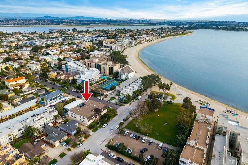 Photo of 4051 Fanuel St #8, Pacific Beach (san Diego), CA 92109 (MLS # NDP2600951)