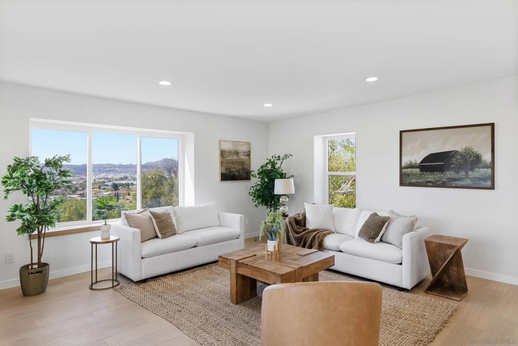 Photo of 1128 Dawnridge Ave, El Cajon, CA 92021 (MLS # 260004459)