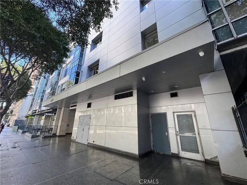 630 W 6th