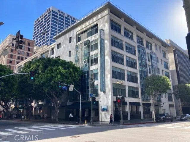 630 W 6th