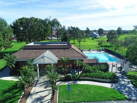 Photo of 10565 Chinook Avenue, Fountain Valley, CA 92708 (MLS # OC26015291)