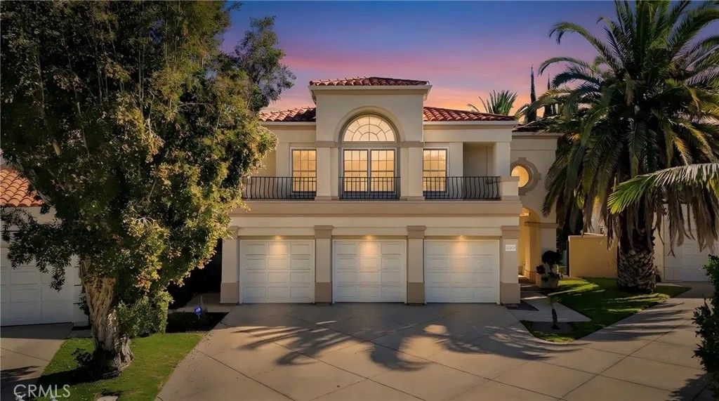 Photo of 23201 Park Corniche, Calabasas, CA 91302 (MLS # SR26034808)
