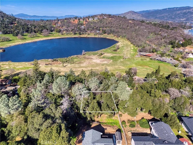 2999 Buckingham Dr.
