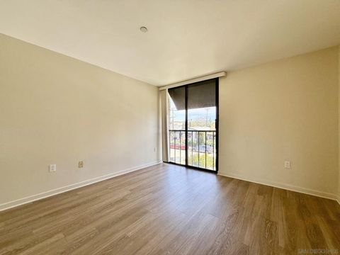 Tiny photo for 4082 Albatross St #7, San Diego, CA 92103 (MLS # 260004378)
