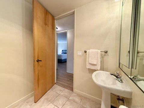 Tiny photo for 4082 Albatross St #7, San Diego, CA 92103 (MLS # 260004378)