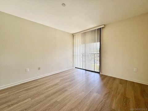Tiny photo for 4082 Albatross St #7, San Diego, CA 92103 (MLS # 260004378)