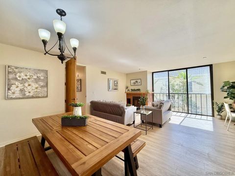 Tiny photo for 4082 Albatross St #7, San Diego, CA 92103 (MLS # 260004378)
