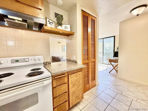 Tiny photo for 4082 Albatross St #7, San Diego, CA 92103 (MLS # 260004378)
