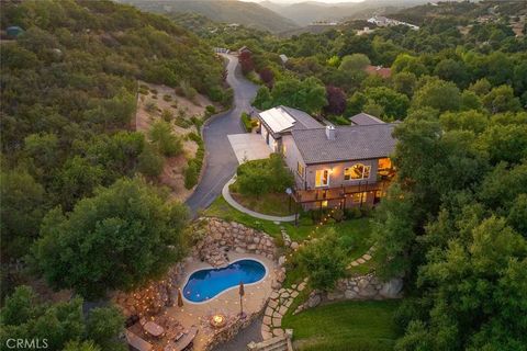 40860 Calle Bandido Murrieta CA 92562