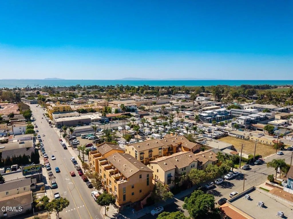 285 N Ventura 14