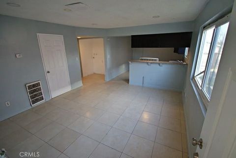 Photo of 3504 Pioneer Dr, Bakersfield, CA 93306 (MLS # OC26067386)