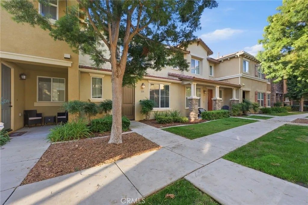 Photo of 30505 Canyon Hills #2504, Lake Elsinore, CA 92532 (MLS # CV25254713)