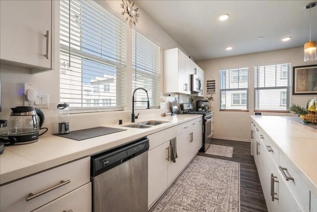 5361 Calle Rockfish 73