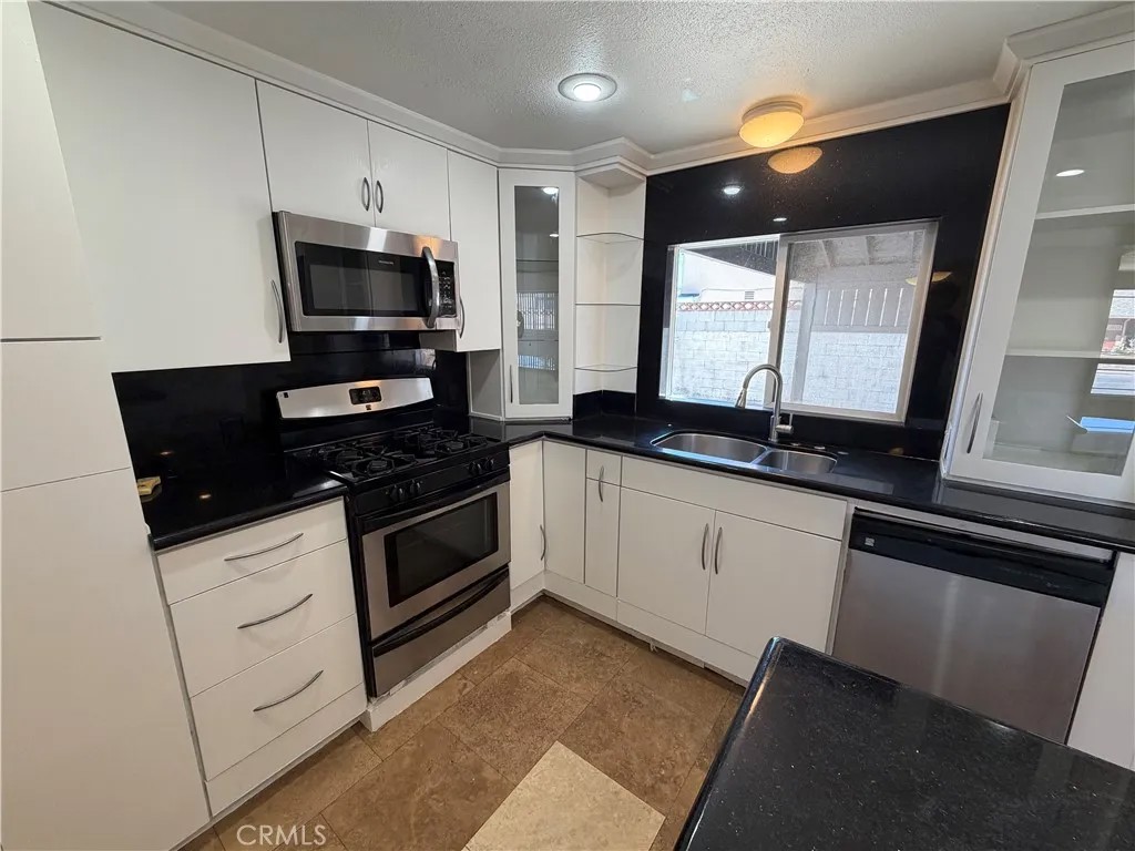 21529 Dolores