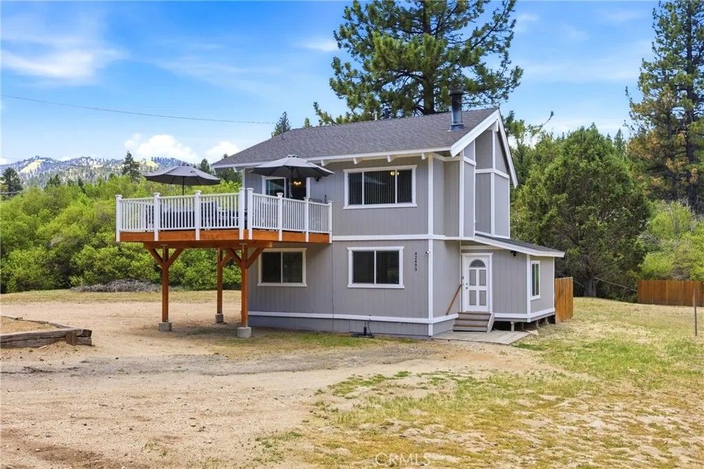 Photo of 42493 Catalina Road, Big Bear Lake, CA 92315 (MLS # SW26109985)