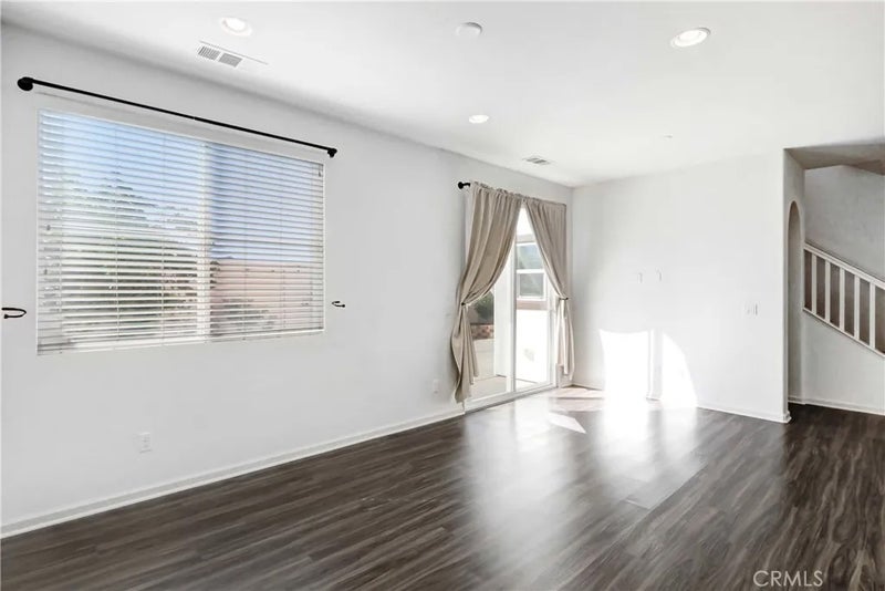 31897 Calle Luz