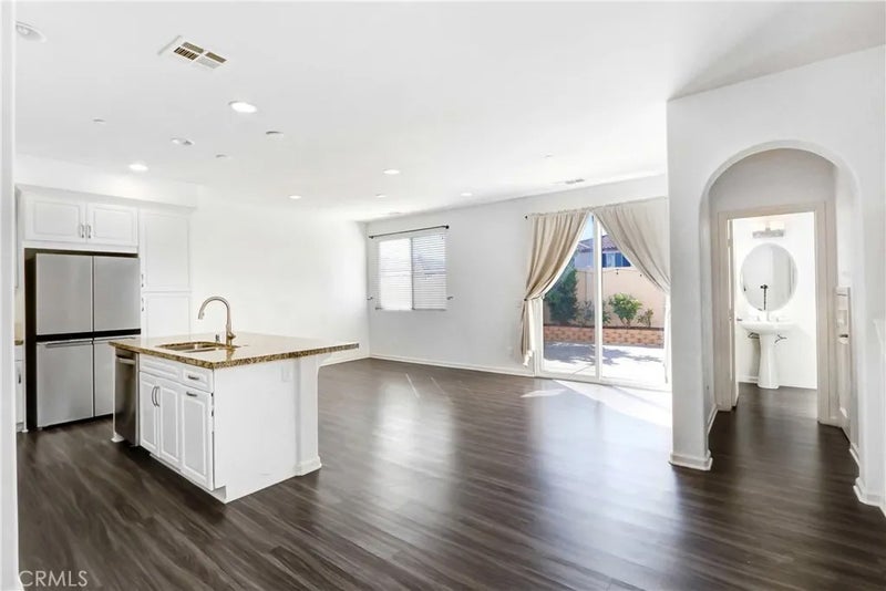 31897 Calle Luz