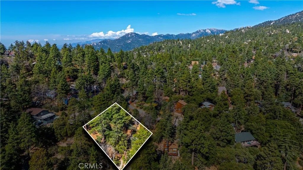 Photo of 1 Mountain View, Idyllwild, CA 92549 (MLS # CV26030117)