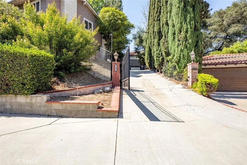 1523 Colina Drive