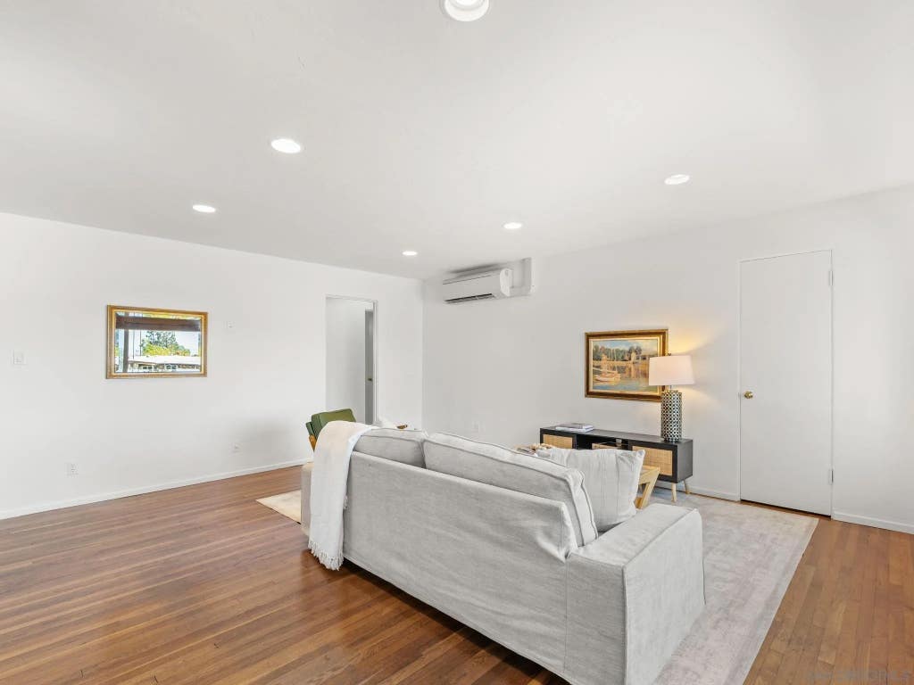Photo of 171 Lindell Ave, El Cajon, CA 92020 (MLS # 260018854)