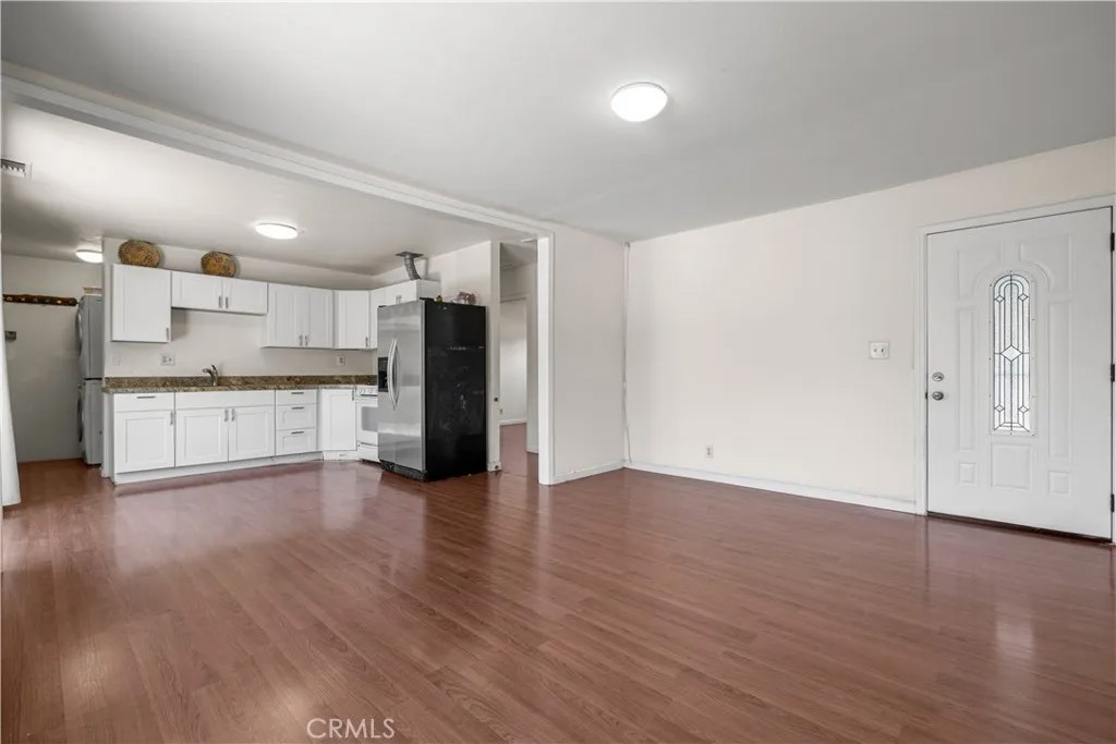 2135 Glenroy
