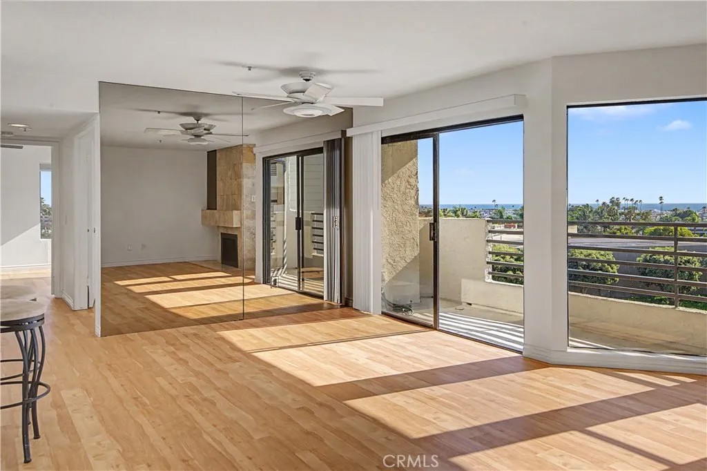 280 Cagney Lane 207