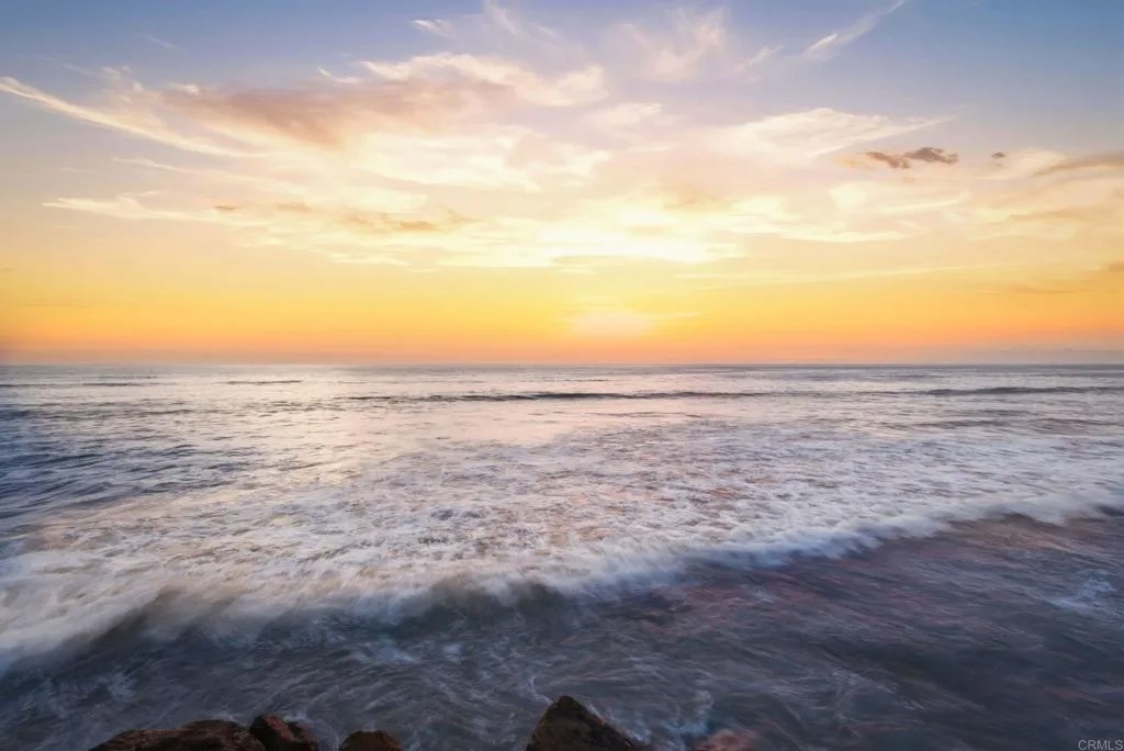 4909 Orchard Avenue 204