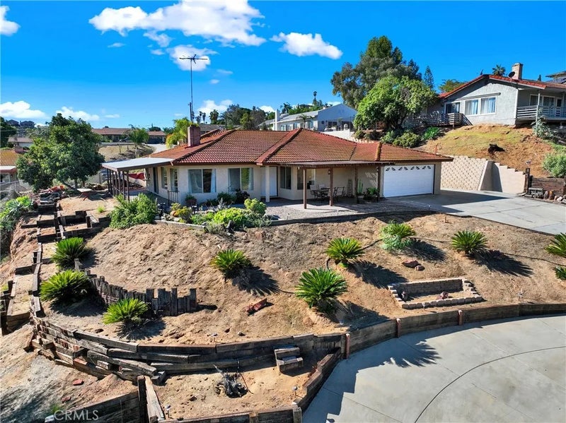 14135 El Mesa Dr.
