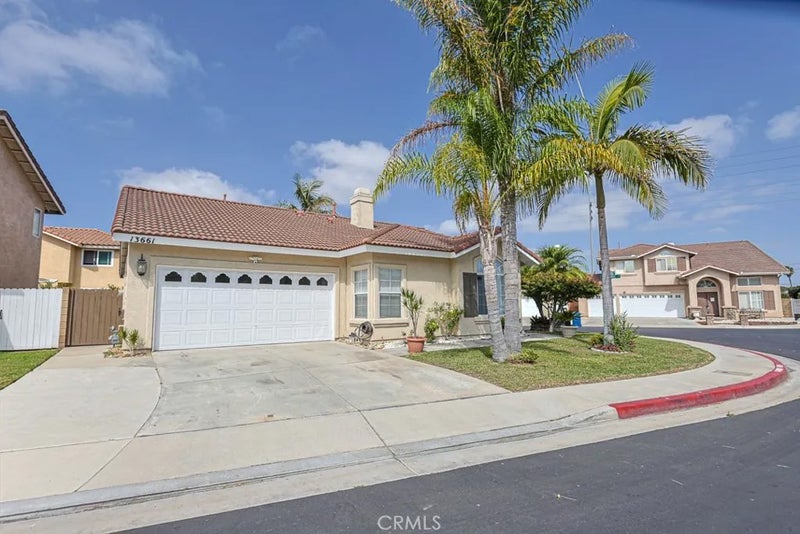 13661 Eastbridge