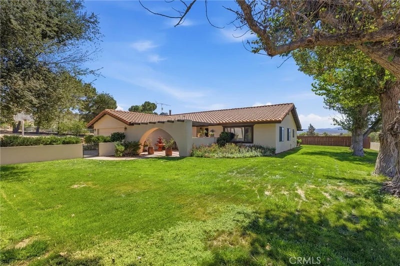 49050 Lake Canyon