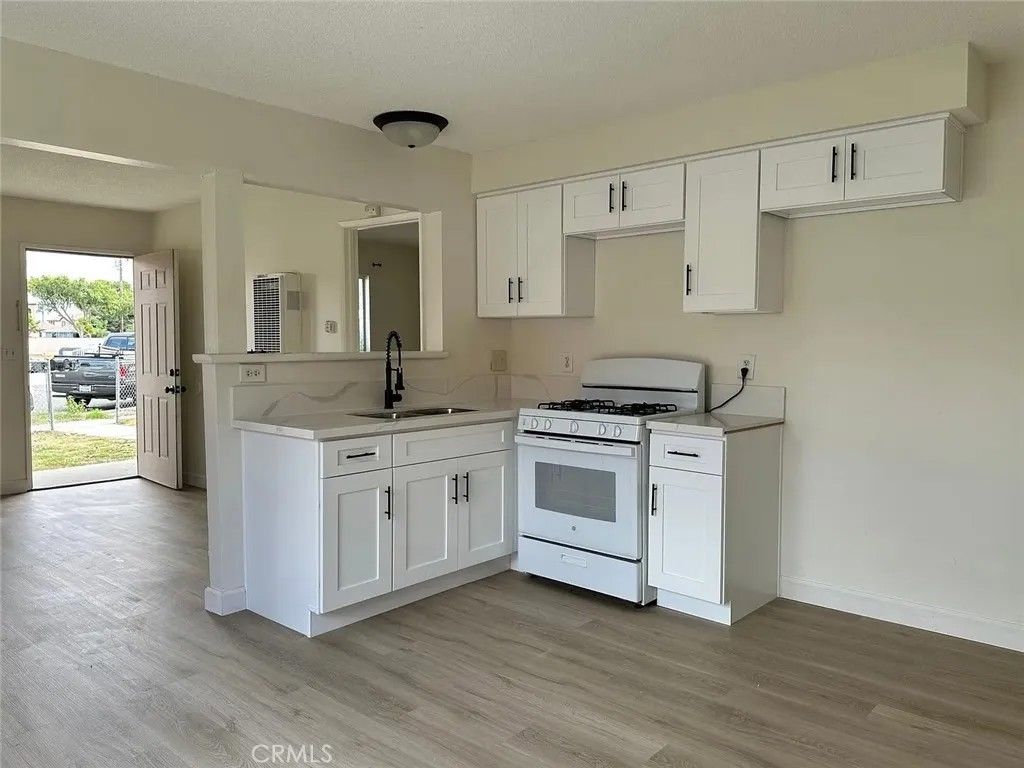 Photo of 558 Benjamin St, Rialto, CA 92376 (MLS # IG26018470)